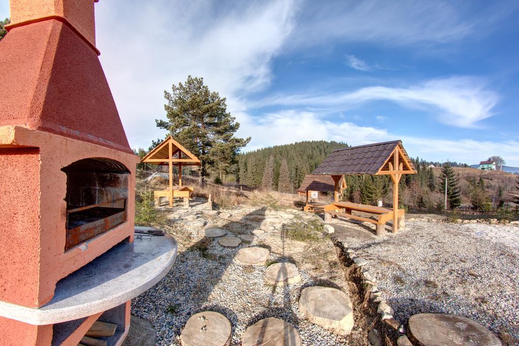 Skilandhouse Yablunytsya Exterior foto